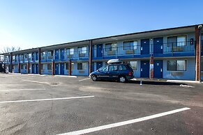 Super 8 by Wyndham Vancouver East