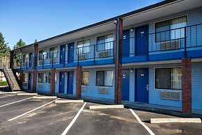 Super 8 by Wyndham Vancouver East