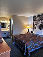 Super 8 by Wyndham Vancouver East