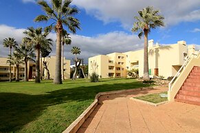 Parque Mourabel- Pe Do Lago- Oasis Village