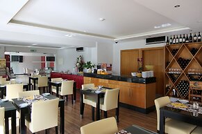 Parque Mourabel- Pe Do Lago- Oasis Village