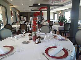 The Originals Relais, Hôtel Restaurant Les Coquelicots
