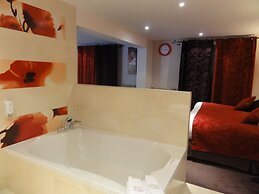 The Originals Relais, Hôtel Restaurant Les Coquelicots