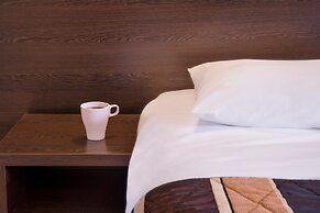 The Originals Relais, Hôtel Restaurant Les Coquelicots