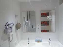 The Originals Relais, Hôtel Restaurant Les Coquelicots