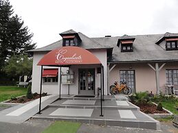 The Originals Relais, Hôtel Restaurant Les Coquelicots