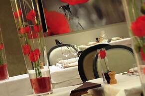 The Originals Relais, Hôtel Restaurant Les Coquelicots