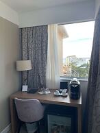 Best Western Plus La Rade