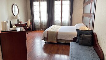 Seventh Heaven Hotel