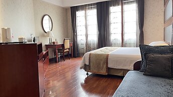 Seventh Heaven Hotel