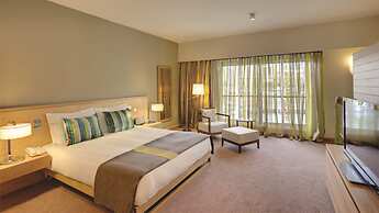 Le Suffren Hotel & Marina