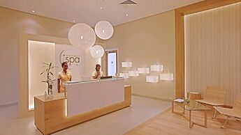 Le Suffren Hotel & Marina