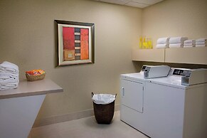 Courtyard by Marriott Toronto Brampton