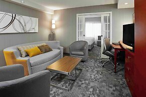 Courtyard by Marriott Toronto Brampton