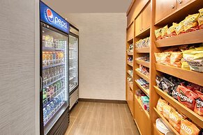 Fairfield Inn and Suites by Marriott Toronto Brampton