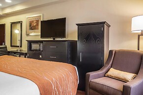 Comfort Inn & Suites LaGuardia Airport