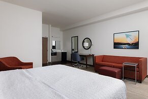 Hampton Inn & Suites Palmdale