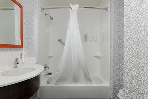 Hampton Inn & Suites Palmdale