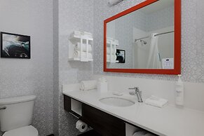 Hampton Inn & Suites Palmdale