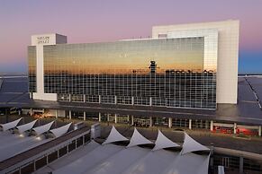 Grand Hyatt DFW - Connected to the airport
