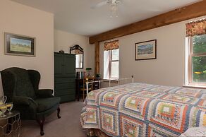 Maple Hill Farm Inn