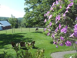 Maple Hill Farm Inn