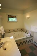 Maple Hill Farm Inn