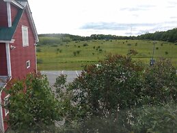 Maple Hill Farm Inn