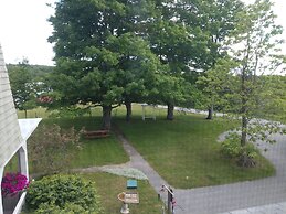 Maple Hill Farm Inn