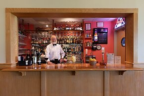Maple Hill Farm Inn