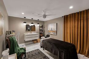 Wyndham Garden Galena Hotel & Day Spa