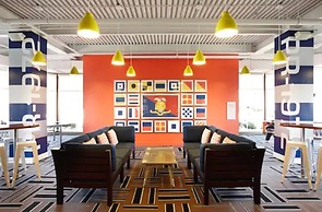 Port Royal Oceanfront Hotel