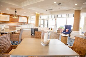 Port Royal Oceanfront Hotel