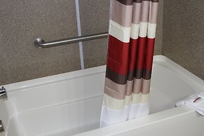 Red Roof Inn & Suites Detroit-Melvindale/ Dearborn