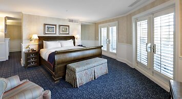 Madison Beach Hotel