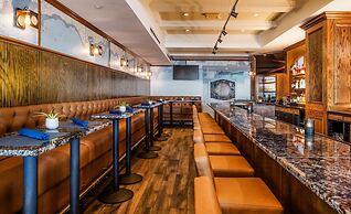 Madison Beach Hotel