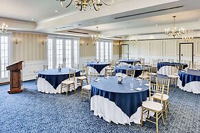 Madison Beach Hotel