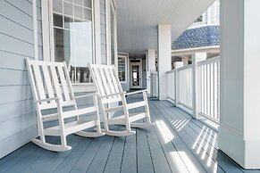 Madison Beach Hotel