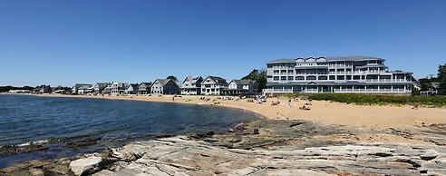 Madison Beach Hotel