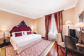 Convento do Espinheiro, Historic Hotel & Spa