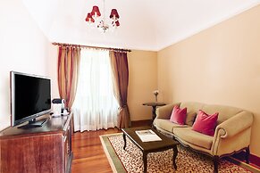 Convento do Espinheiro, Historic Hotel & Spa