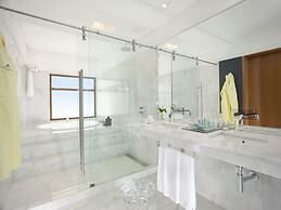 Convento do Espinheiro, Historic Hotel & Spa