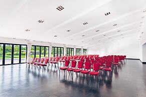 Convento do Espinheiro, Historic Hotel & Spa