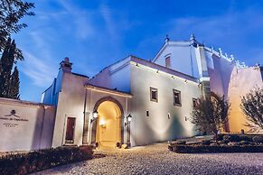 Convento do Espinheiro, Historic Hotel & Spa