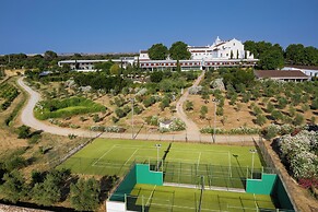 Convento do Espinheiro, Historic Hotel & Spa