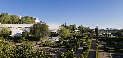 Convento do Espinheiro, Historic Hotel & Spa