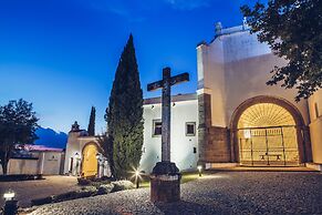 Convento do Espinheiro, Historic Hotel & Spa