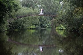 Cotswold Lodge Hotel