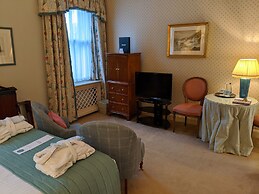 Cotswold Lodge Hotel