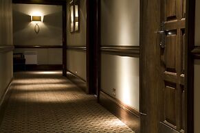 Western House Hotel